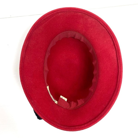 BLOOMINGDALE’S Vintage Felt Classic Cloche Hat in Red - Picture 7 of 9